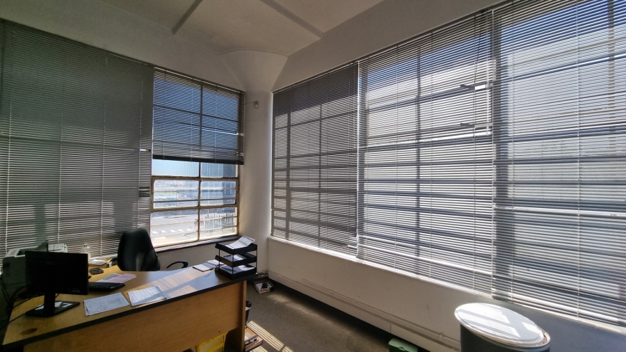 To Let Commercial Property for Rent in Woodstock Western Cape